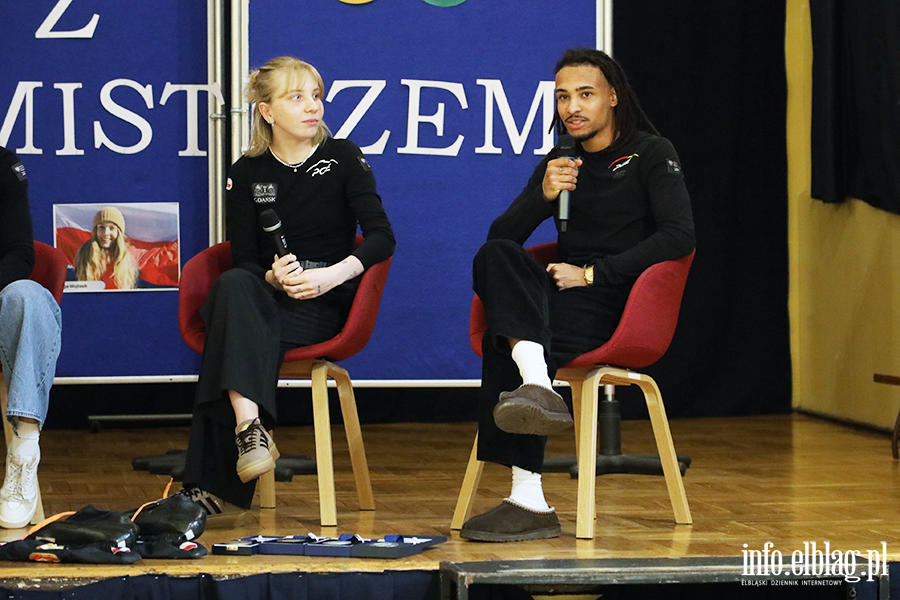 Spotkanie z uczestnikami Igrzysk Olimpijskich w Mediolanie w �y�wiarstwie szybkim i Short Tracku, fot. 15