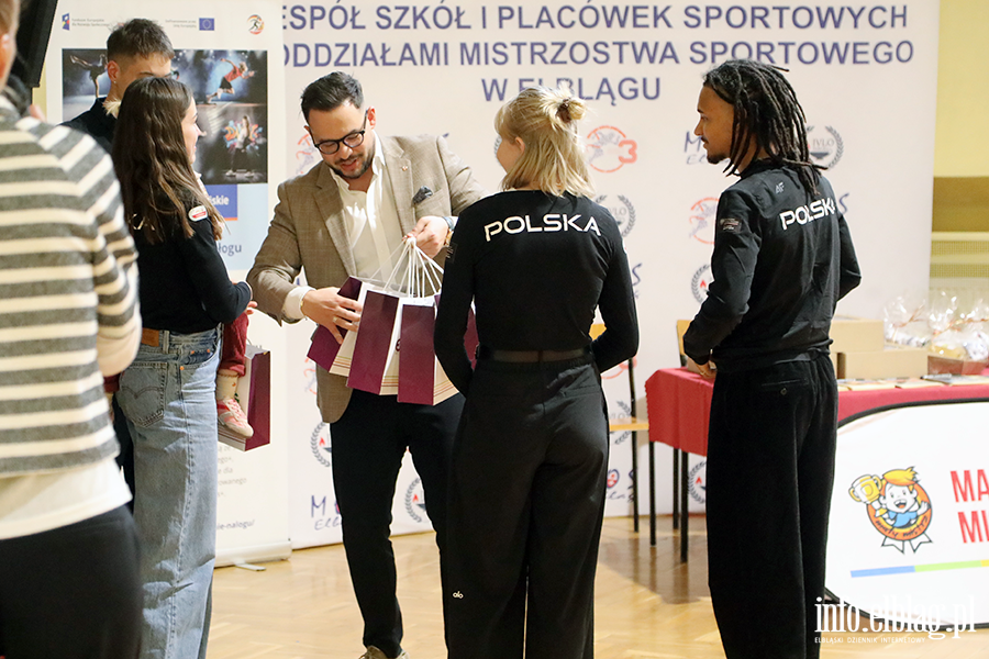 Spotkanie z uczestnikami Igrzysk Olimpijskich w Mediolanie w �y�wiarstwie szybkim i Short Tracku, fot. 38