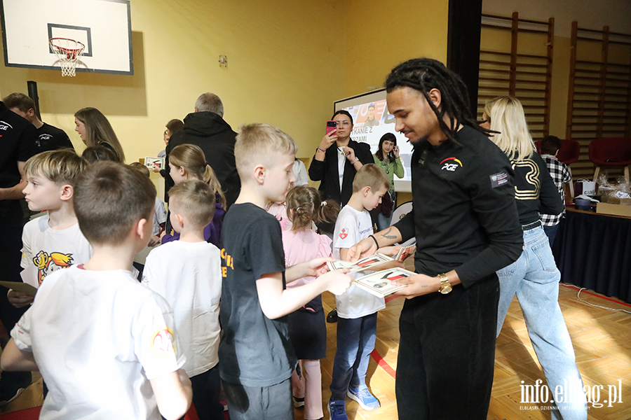 Spotkanie z uczestnikami Igrzysk Olimpijskich w Mediolanie w �y�wiarstwie szybkim i Short Tracku, fot. 51