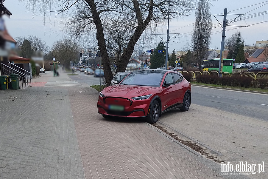 Mistrzowie Parkowania w Elbl�gu (cz�� 460), fot. 8