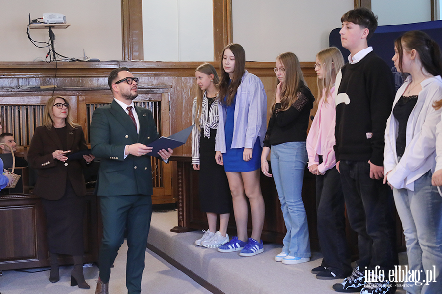 Wr�czenia stypendi�w dla uczni�w szk� podstawowych , fot. 18