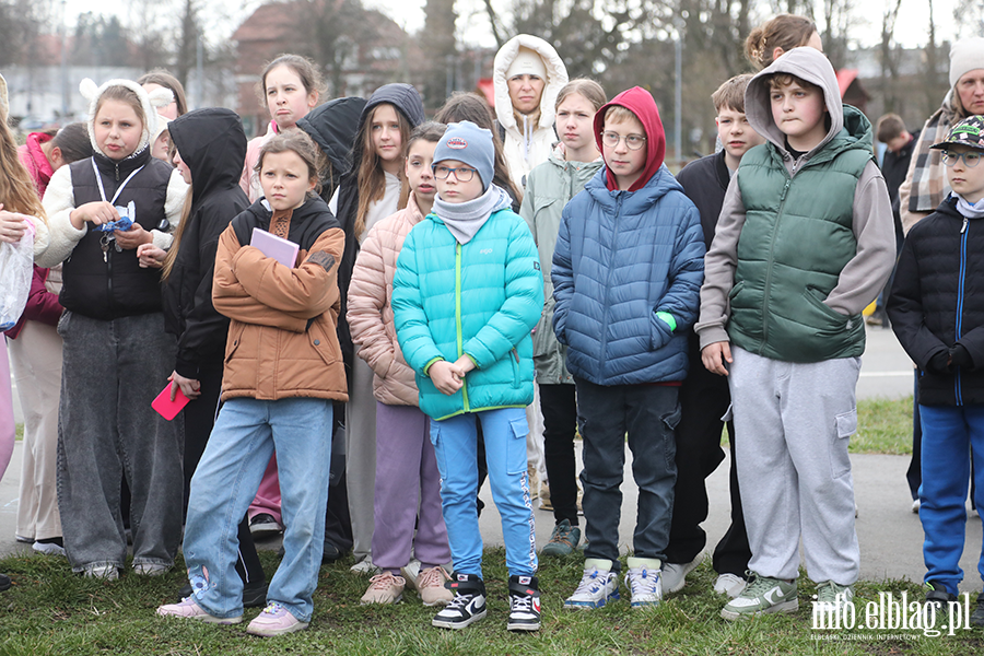 Akcja informacyjno-edukacyjna na temat bezpiecznego poruszania si� m�odzie�y w ruchu drogowym, fot. 10