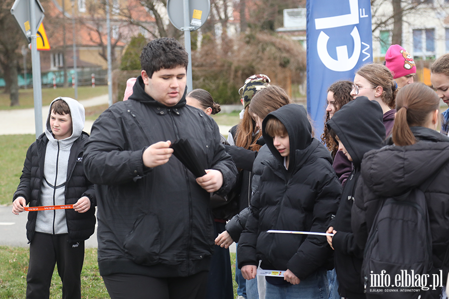 Akcja informacyjno-edukacyjna na temat bezpiecznego poruszania si� m�odzie�y w ruchu drogowym, fot. 18