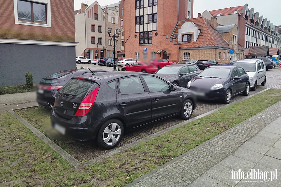 Mistrzowie Parkowania w Elbl�gu (cz�� 462), fot. 5