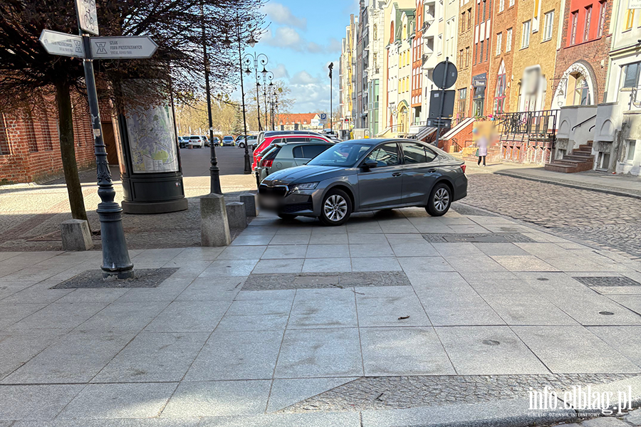 Mistrzowie Parkowania w Elbl�gu (cz�� 464), fot. 4