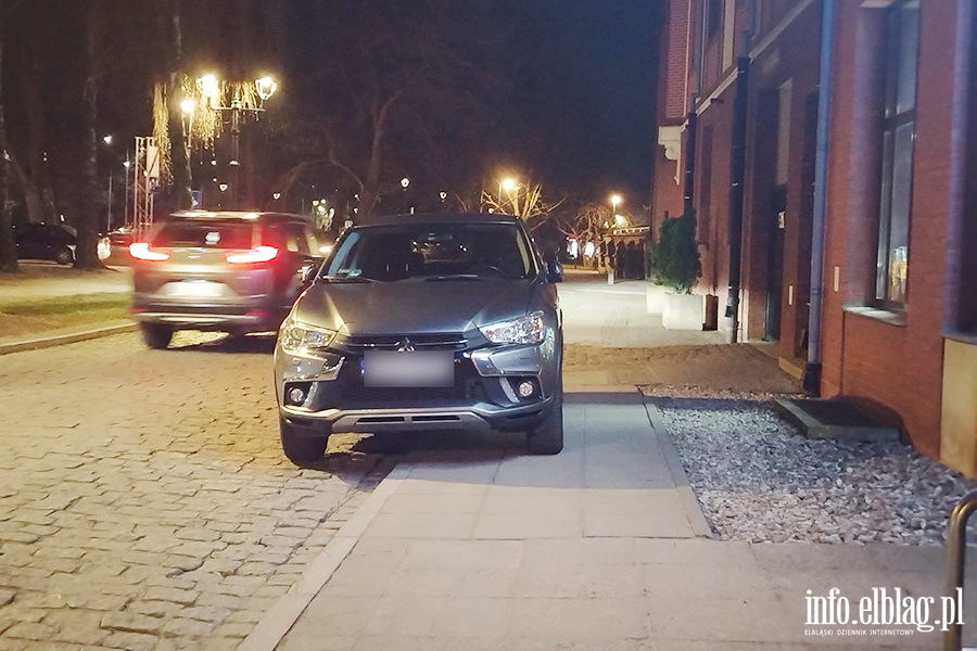 Mistrzowie Parkowania w Elbl�gu (cz�� 464), fot. 5