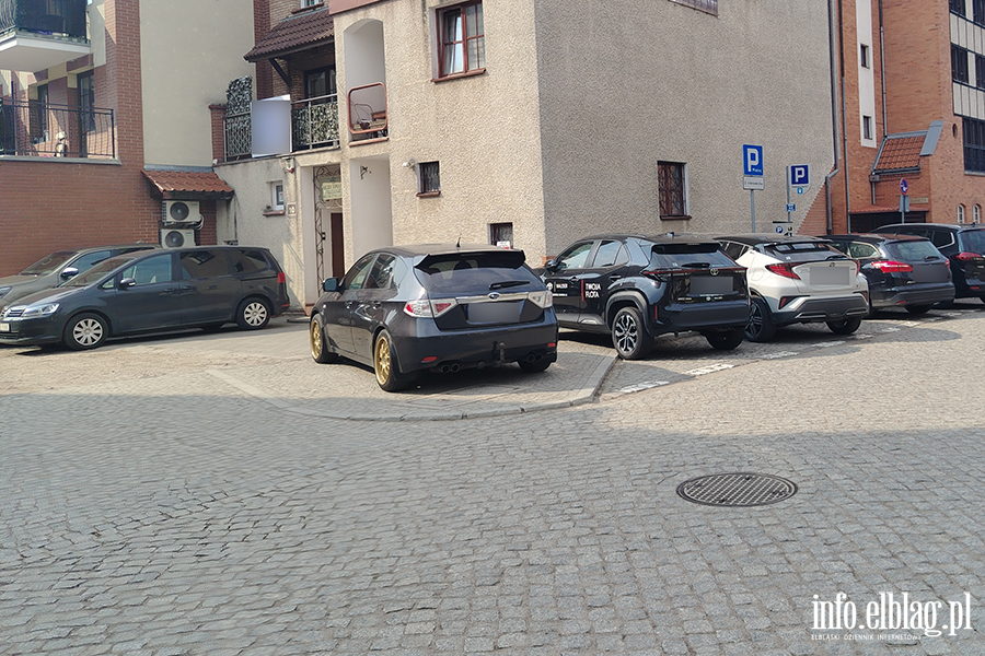 Mistrzowie Parkowania w Elbl�gu (cz�� 464), fot. 11