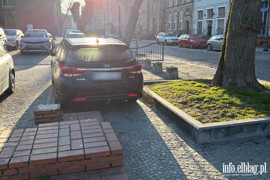 Mistrzowie Parkowania w Elbl�gu (cz�� 465)