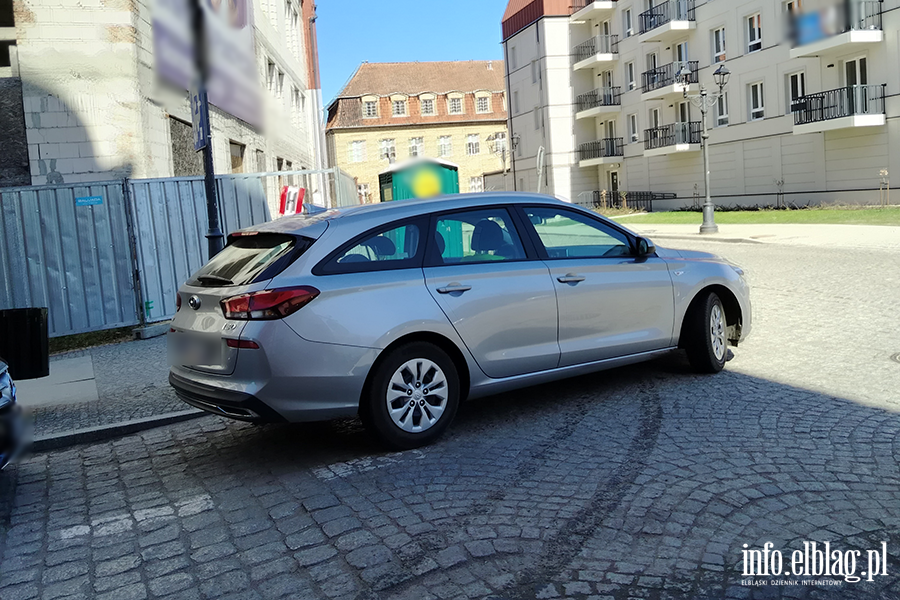 Mistrzowie Parkowania w Elbl�gu (cz�� 465), fot. 5