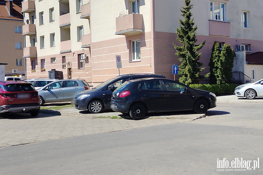 Mistrzowie Parkowania w Elbl�gu (cz�� 465), fot. 6