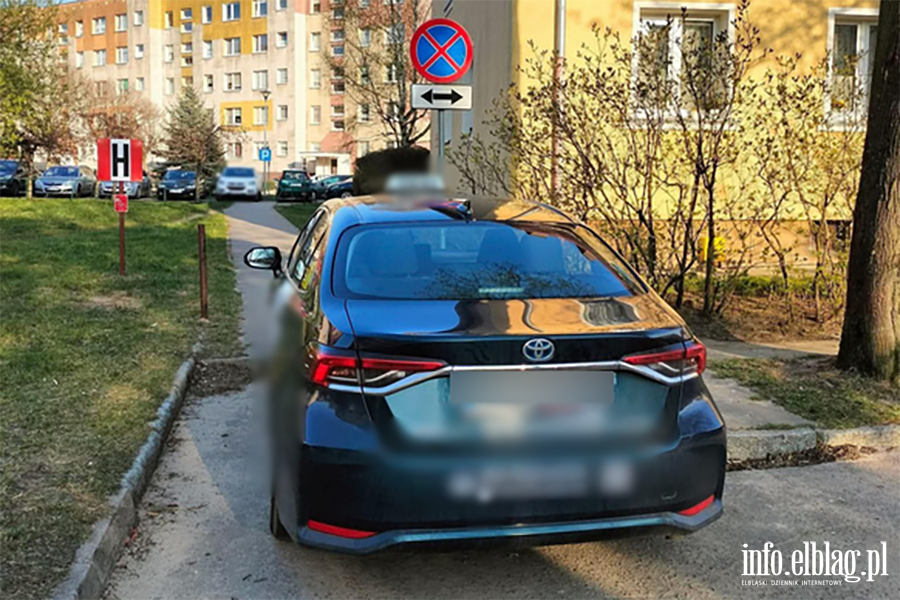 Mistrzowie Parkowania w Elbl�gu (cz�� 465), fot. 12