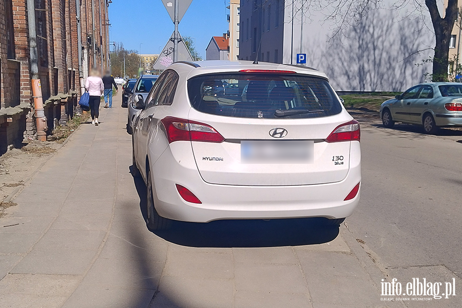 Mistrzowie Parkowania w Elbl�gu (cz�� 466)