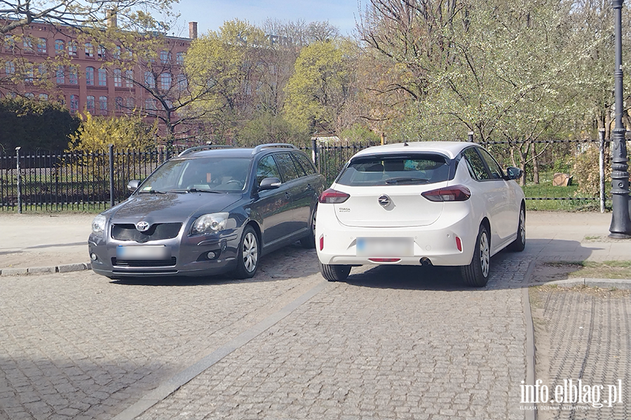 Mistrzowie Parkowania w Elbl�gu (cz�� 466), fot. 8