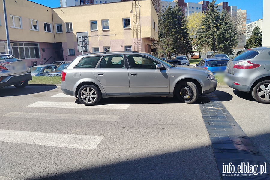 Mistrzowie Parkowania w Elbl�gu (cz�� 466), fot. 10