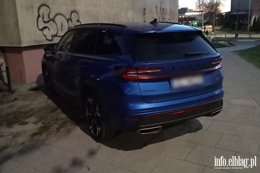 Mistrzowie Parkowania w Elbl�gu (cz�� 466), fot. 12