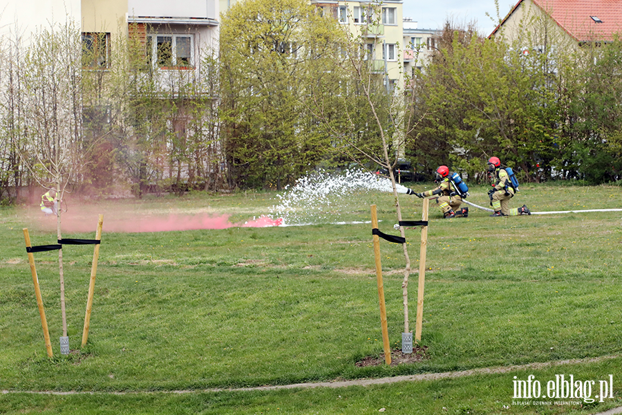 �wiczenia z zakresu ochrony ludno�ci i obrony cywilnej z udzia�em rzeczywistych si� i �rodk�w, fot. 16