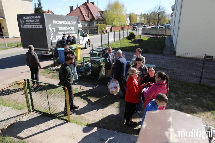 Nowy dom dla pani Justyny i dzieci. Wsp�lna akcja odmieni�a �ycie rodziny (zdj�cia!), fot. 11