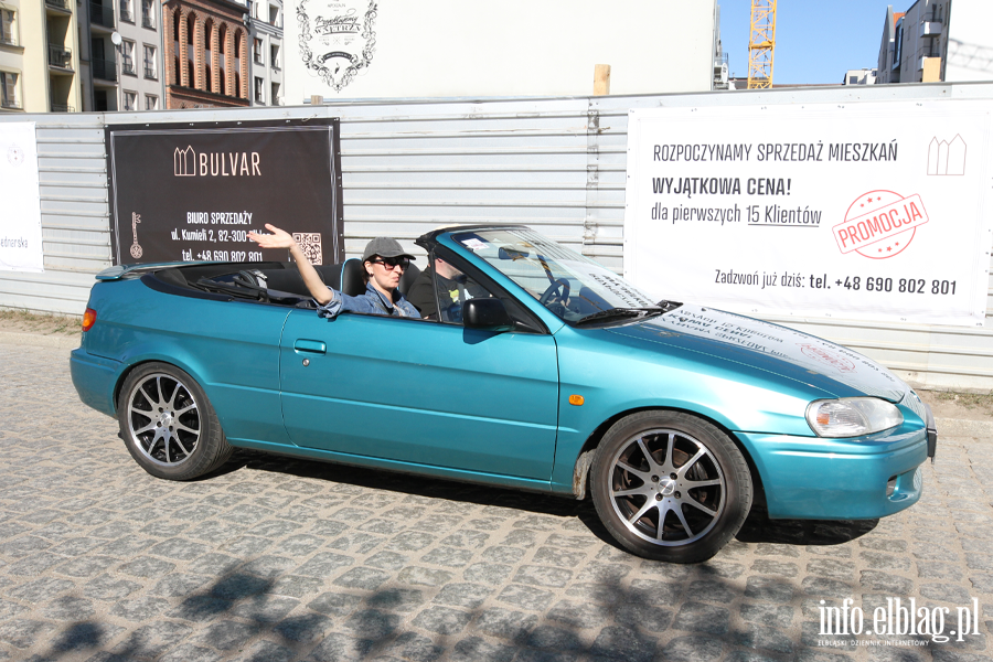 Kabriolety z ca�ej Polski zjecha�y do Elbl�ga (zobacz zdj�cia!), fot. 24