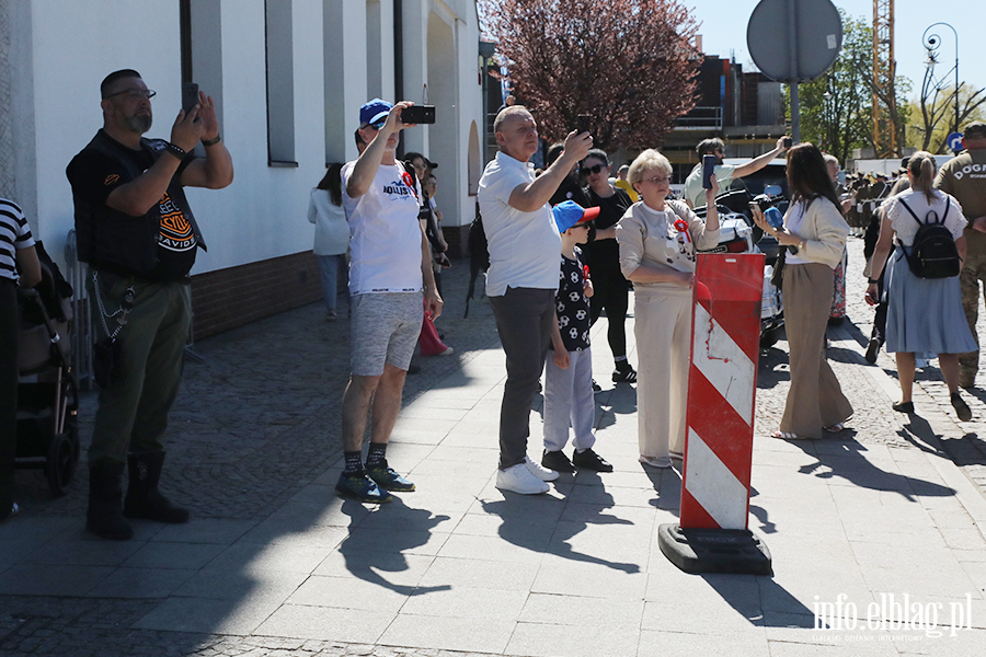 Tak Elbl�g �wi�towa� Dzie� Flagi. Zobacz przemarsz z bia�o-czerwon�, fot. 13