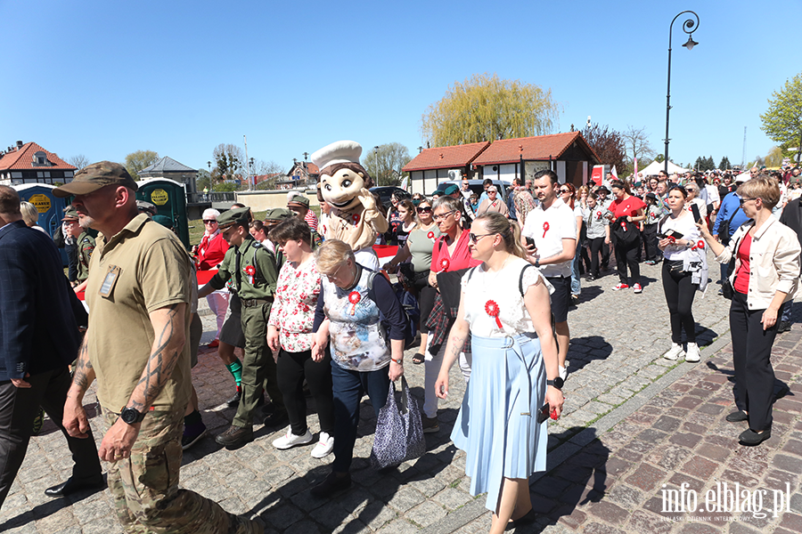 Tak Elbl�g �wi�towa� Dzie� Flagi. Zobacz przemarsz z bia�o-czerwon�, fot. 15