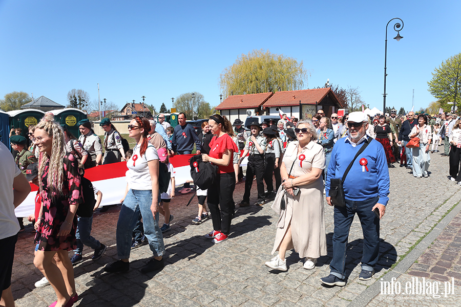 Tak Elbl�g �wi�towa� Dzie� Flagi. Zobacz przemarsz z bia�o-czerwon�, fot. 17
