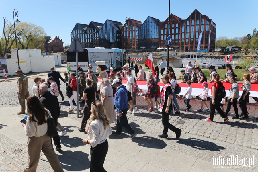 Tak Elbl�g �wi�towa� Dzie� Flagi. Zobacz przemarsz z bia�o-czerwon�, fot. 20