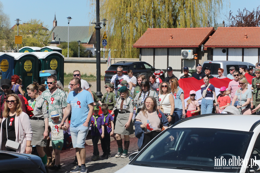 Tak Elbl�g �wi�towa� Dzie� Flagi. Zobacz przemarsz z bia�o-czerwon�, fot. 23