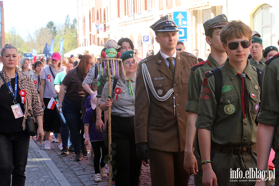 Tak Elbl�g �wi�towa� Dzie� Flagi. Zobacz przemarsz z bia�o-czerwon�, fot. 33