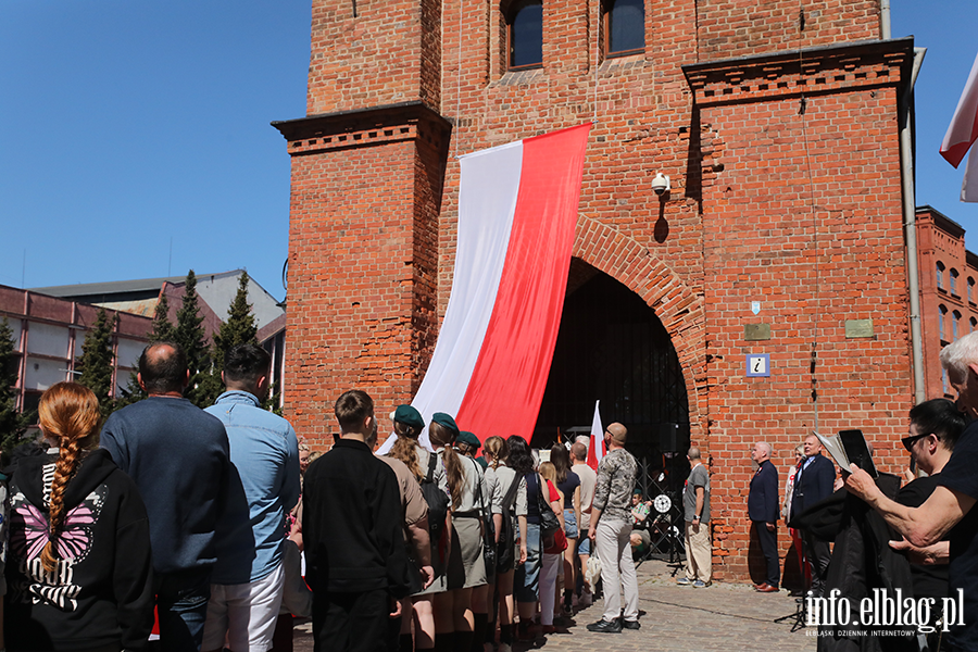 Tak Elbl�g �wi�towa� Dzie� Flagi. Zobacz przemarsz z bia�o-czerwon�, fot. 64