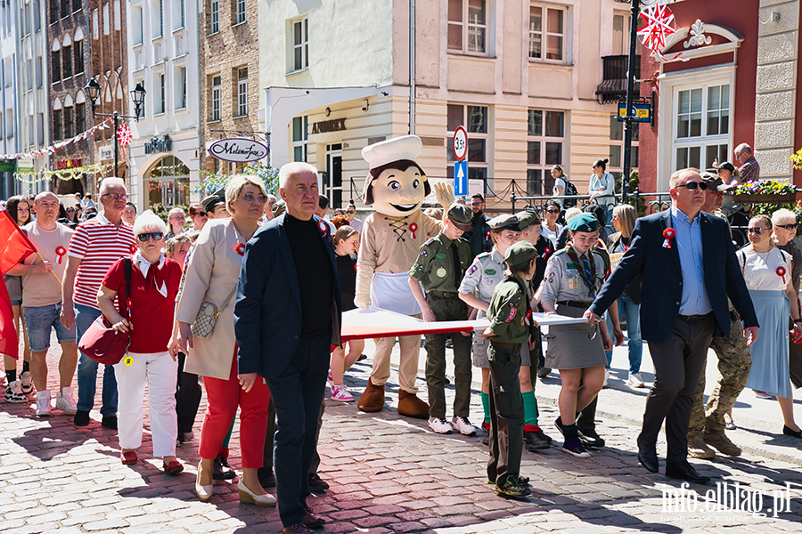 Tak Elbl�g �wi�towa� Dzie� Flagi. Zobacz przemarsz z bia�o-czerwon�, fot. 80
