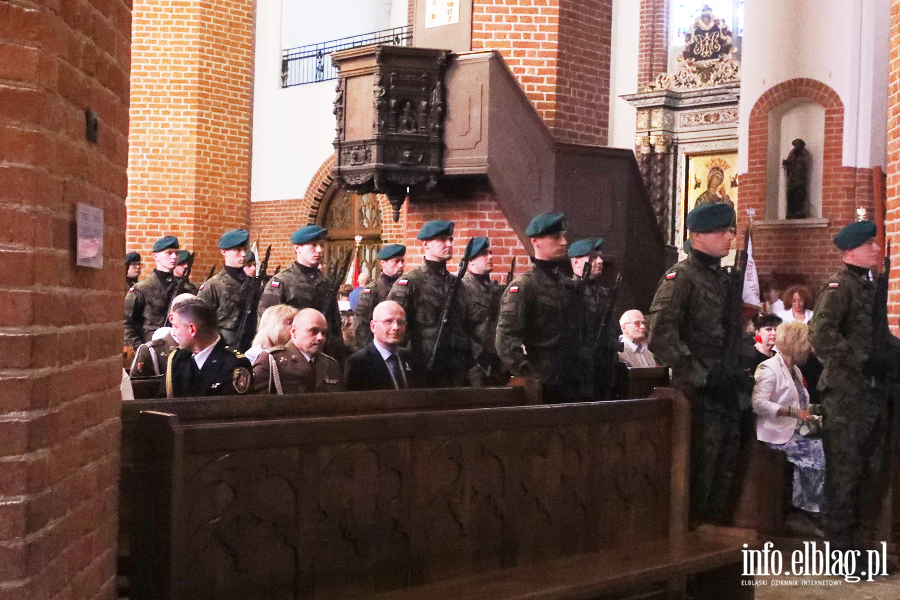 Patriotyczne obchody 3 maja w Elbl�gu. Msza �wi�ta w katedrze, fot. 1