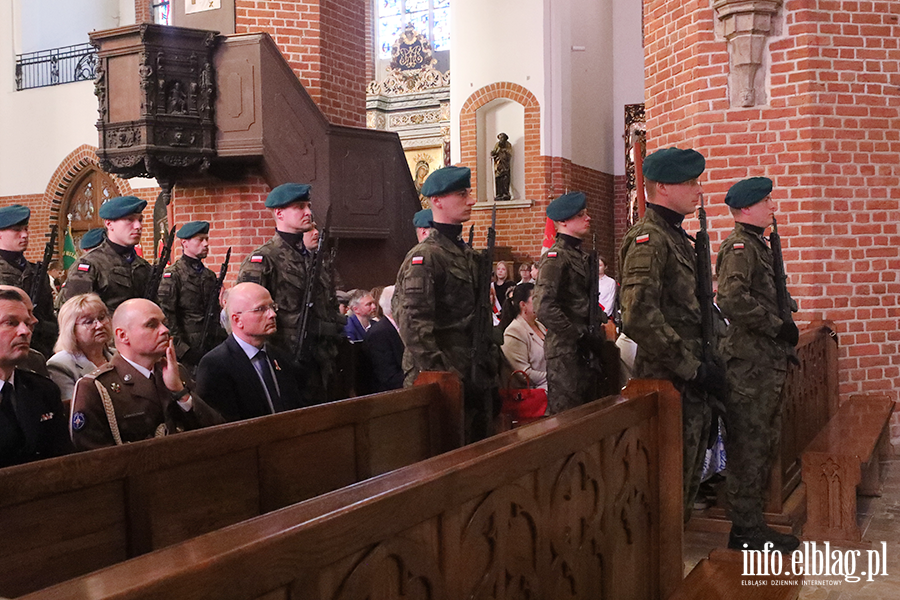 Patriotyczne obchody 3 maja w Elbl�gu. Msza �wi�ta w katedrze, fot. 7
