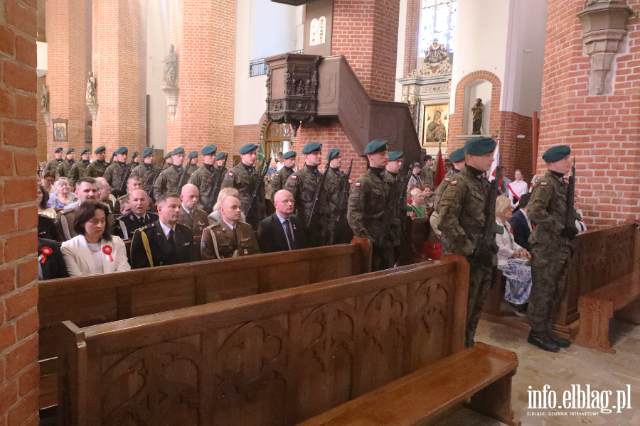 Patriotyczne obchody 3 maja w Elbl�gu. Msza �wi�ta w katedrze, fot. 8