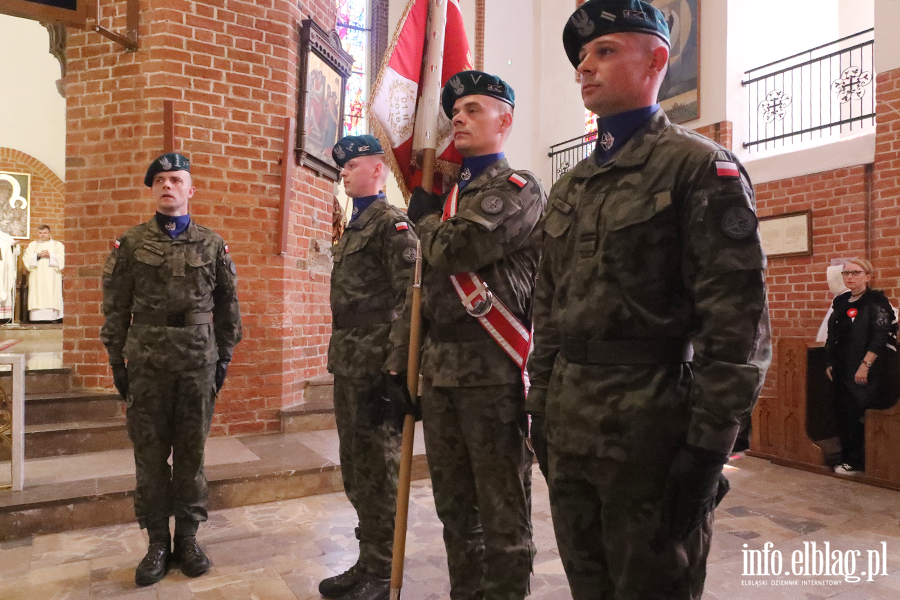 Patriotyczne obchody 3 maja w Elbl�gu. Msza �wi�ta w katedrze, fot. 14