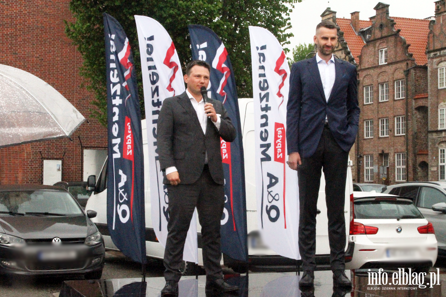 S�awomir Mentzen i Marcin Mo�d�onek przyjechali do Elbl�ga, fot. 3