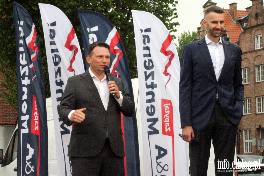 S�awomir Mentzen i Marcin Mo�d�onek przyjechali do Elbl�ga, fot. 4