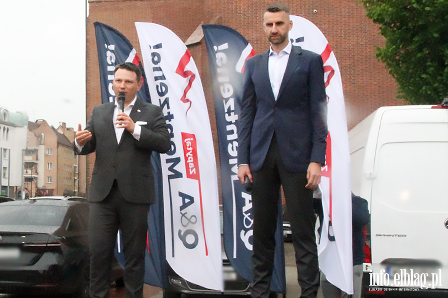 S�awomir Mentzen i Marcin Mo�d�onek przyjechali do Elbl�ga, fot. 9