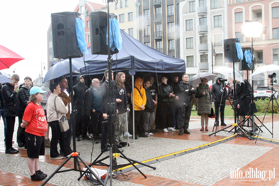 S�awomir Mentzen i Marcin Mo�d�onek przyjechali do Elbl�ga, fot. 16