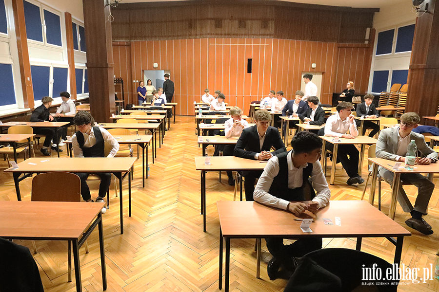 matura 4 LO -  j�zyk obcy, fot. 2