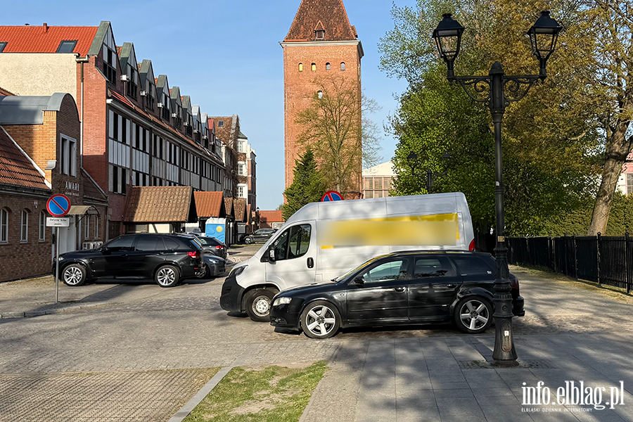 Mistrzowie Parkowania w Elbl�gu (cz�� 469), fot. 3