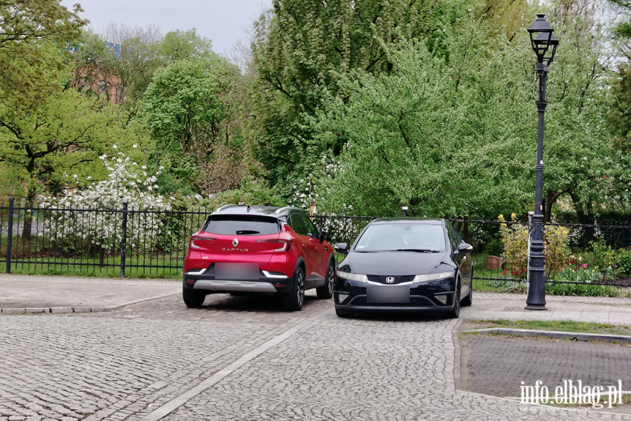 Mistrzowie Parkowania w Elbl�gu (cz�� 470), fot. 5
