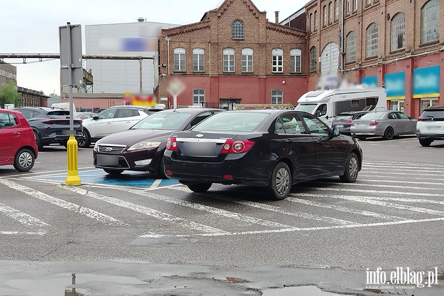 Mistrzowie Parkowania w Elbl�gu (cz�� 470), fot. 8