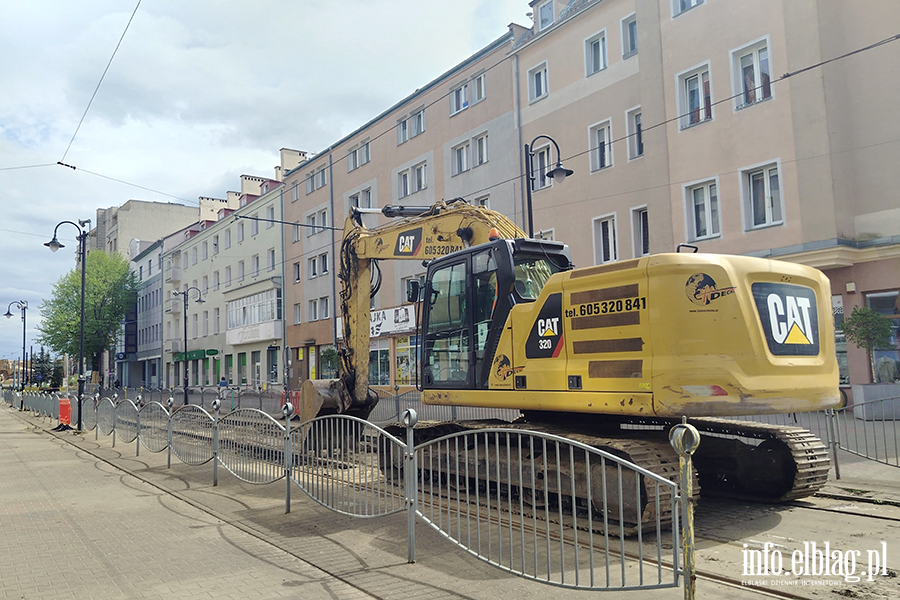 Elbl�g: Remont torowiska przy ul. 1 Maja w toku, fot. 2
