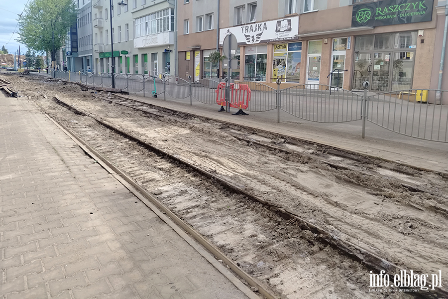 Elbl�g: Remont torowiska przy ul. 1 Maja w toku, fot. 4