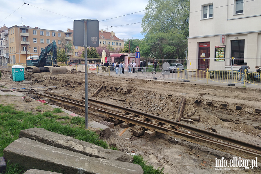 Elbl�g: Remont torowiska przy ul. 1 Maja w toku, fot. 12