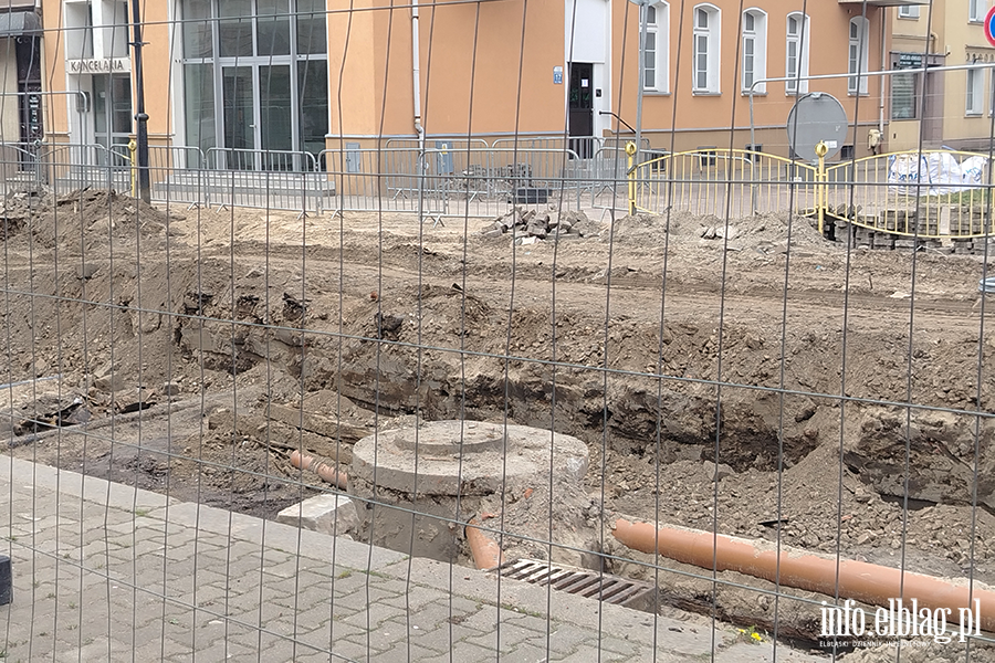 Elbl�g: Remont torowiska przy ul. 1 Maja w toku, fot. 17