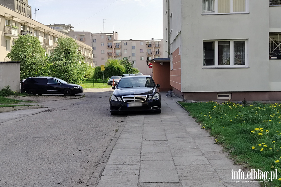 Mistrzowie Parkowania w Elbl�gu (cz�� 471), fot. 8