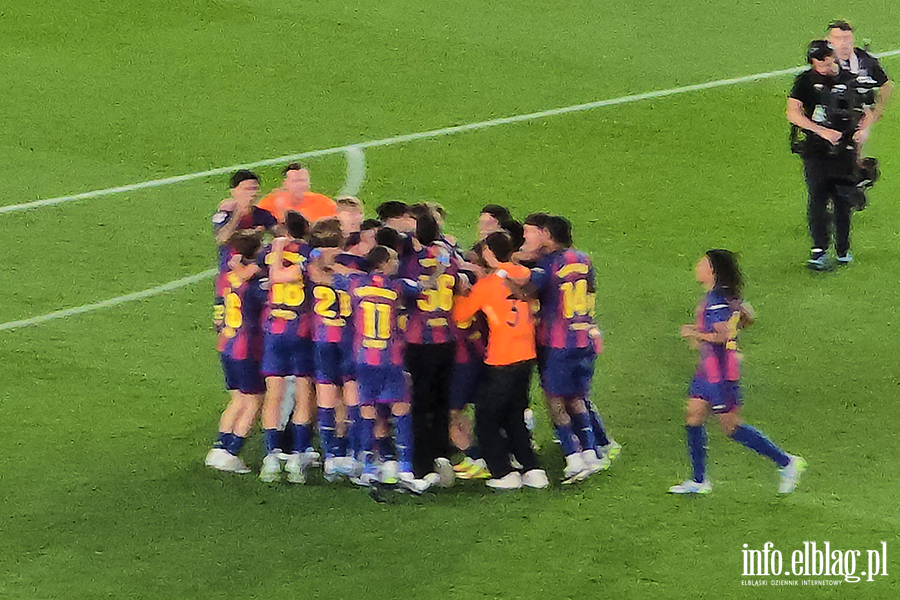 El Clasico, kt�re przesz�o do historii. Relacja prosto z Barcelony, fot. 17