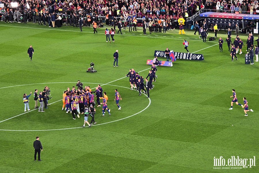 El Clasico, kt�re przesz�o do historii. Relacja prosto z Barcelony, fot. 21
