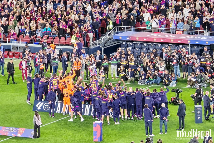 El Clasico, kt�re przesz�o do historii. Relacja prosto z Barcelony, fot. 23